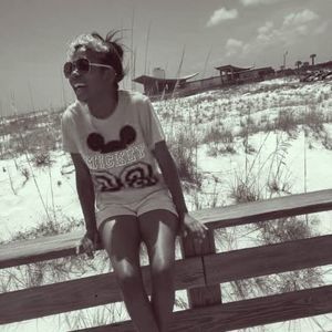 Meet your Posher, Shalarria